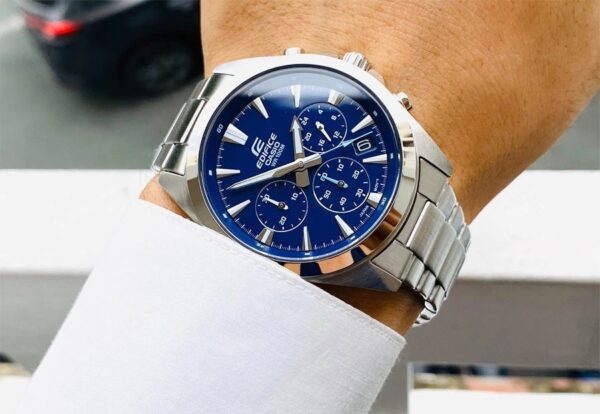 Casio Edifice analogique fine avec chronographe en cristal saphir, cadran bleu, solaire,