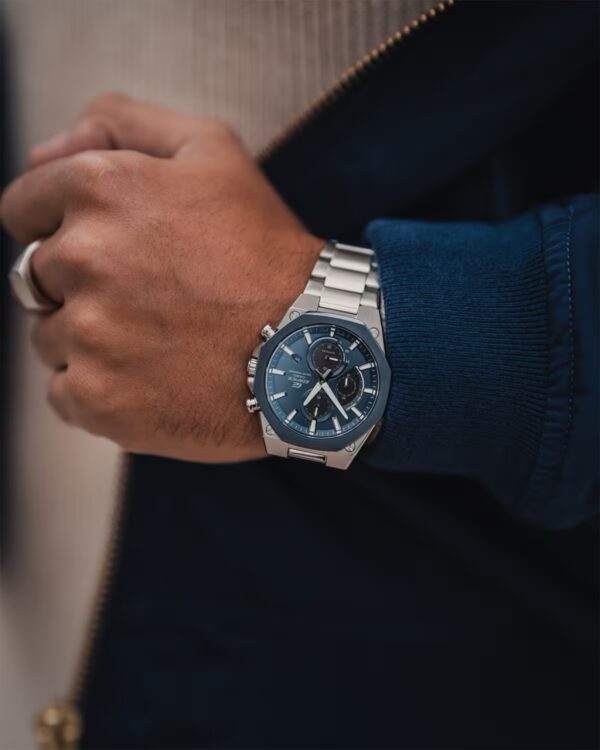 Casio Edifice chronographe en cristal saphir ✅, solaire ✅