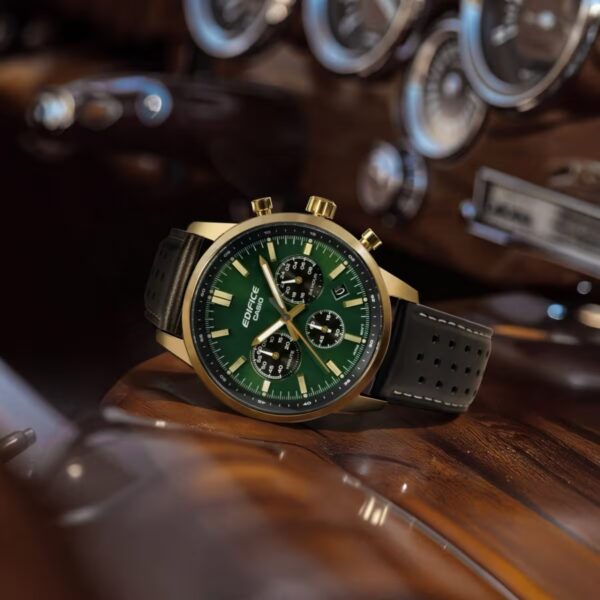Chronographe standard EFR-575CL-3A