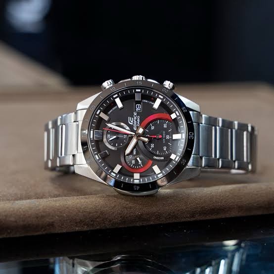 MONTRE EDIFICE CASIO CHRONOGRAPH HOMME