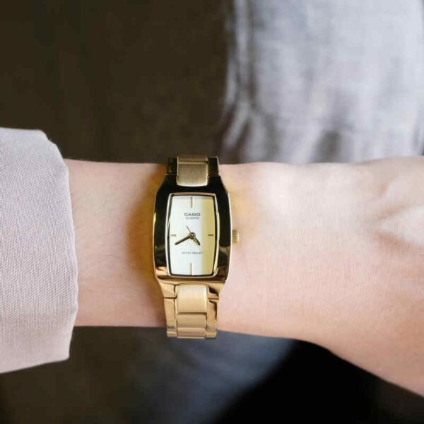 Casio femme